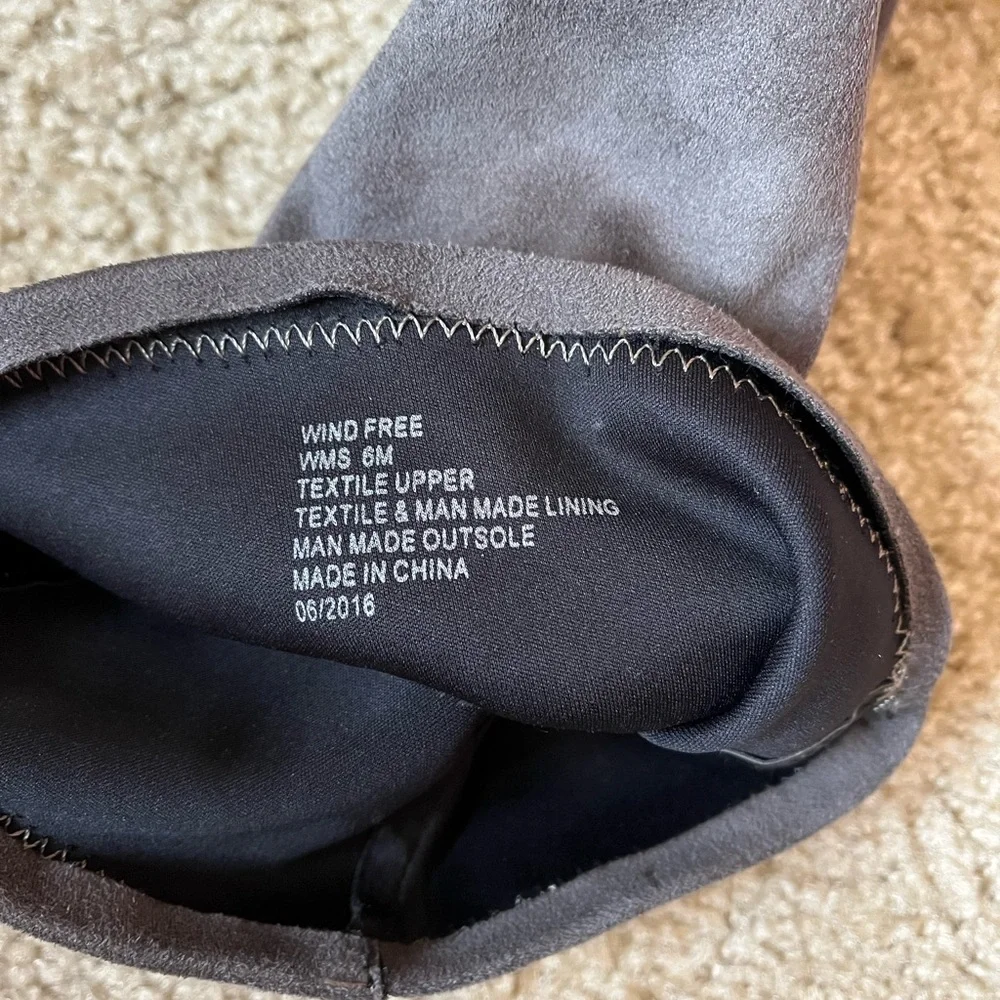 Like new - Reaction Kenneth Cole - Over-the-Knee Boots - gray
